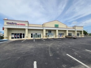 3046 S Del Prado Blvd, Cape Coral, FL for lease Building Photo- Image 1 of 2