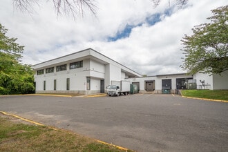 16 Stony Hill Rd, Bethel, CT for lease Building Photo- Image 2 of 15