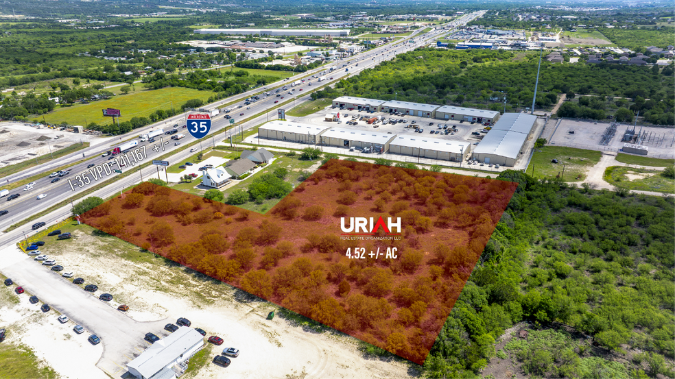 4001 N Interstate 35, New Braunfels, TX for sale - Building Photo - Image 2 of 5
