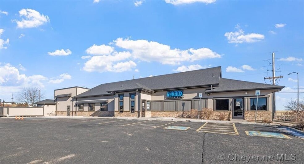 1121 Old Town Ln, Cheyenne, WY for sale - Building Photo - Image 1 of 21