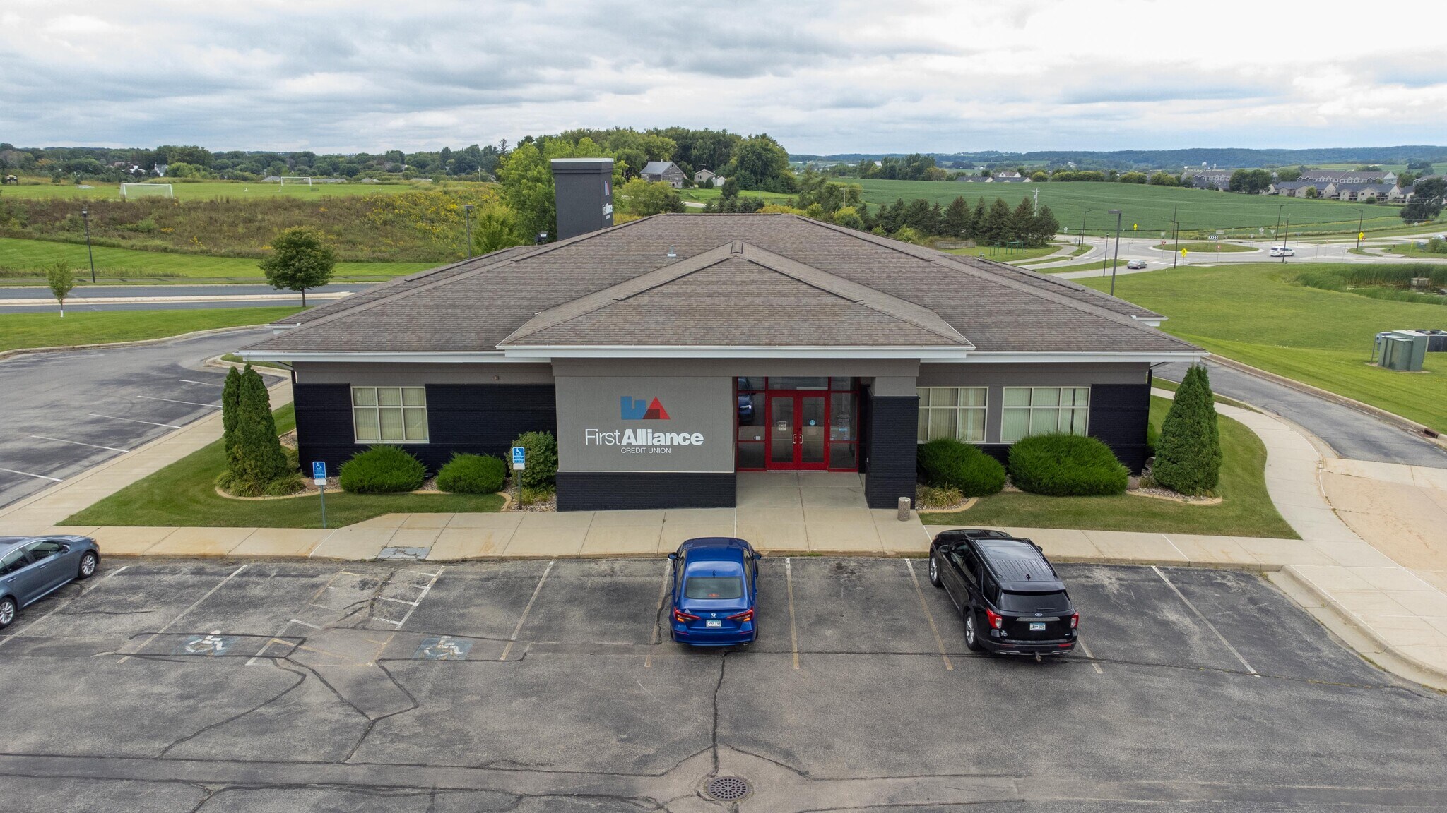 1011 Tompkins Dr NE, Byron, MN for lease Building Photo- Image 1 of 17