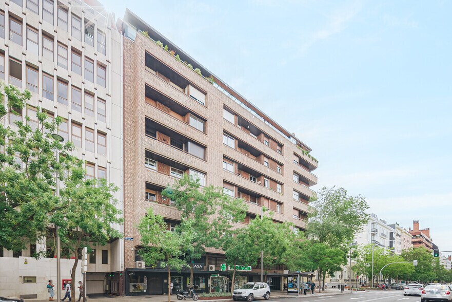 Calle de José Ortega y Gasset, 34, Madrid, Madrid à louer - Photo du bâtiment - Image 2 de 3