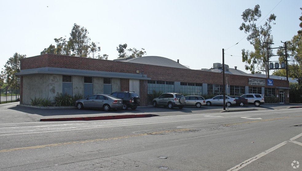 1909-1913 Centinela Ave, Santa Monica, CA à louer - Photo du bâtiment - Image 3 de 7