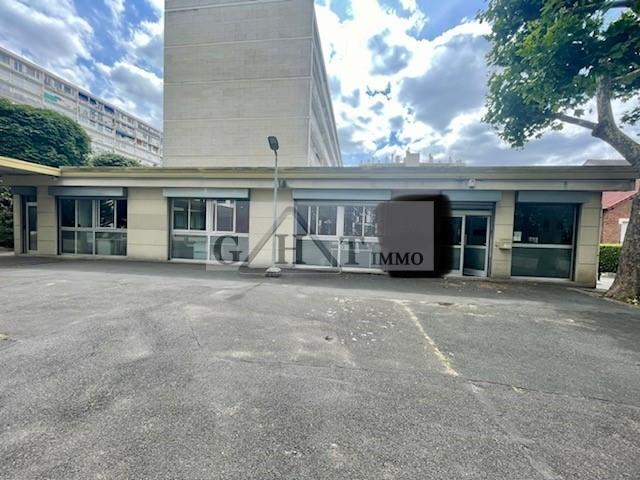 Industriel dans Vincennes à louer - Photo du bâtiment - Image 1 de 6