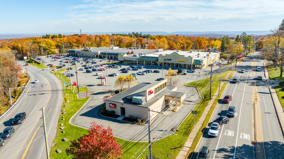 Rt 611, Mount Pocono, PA for lease - Building Photo - Image 1 of 1