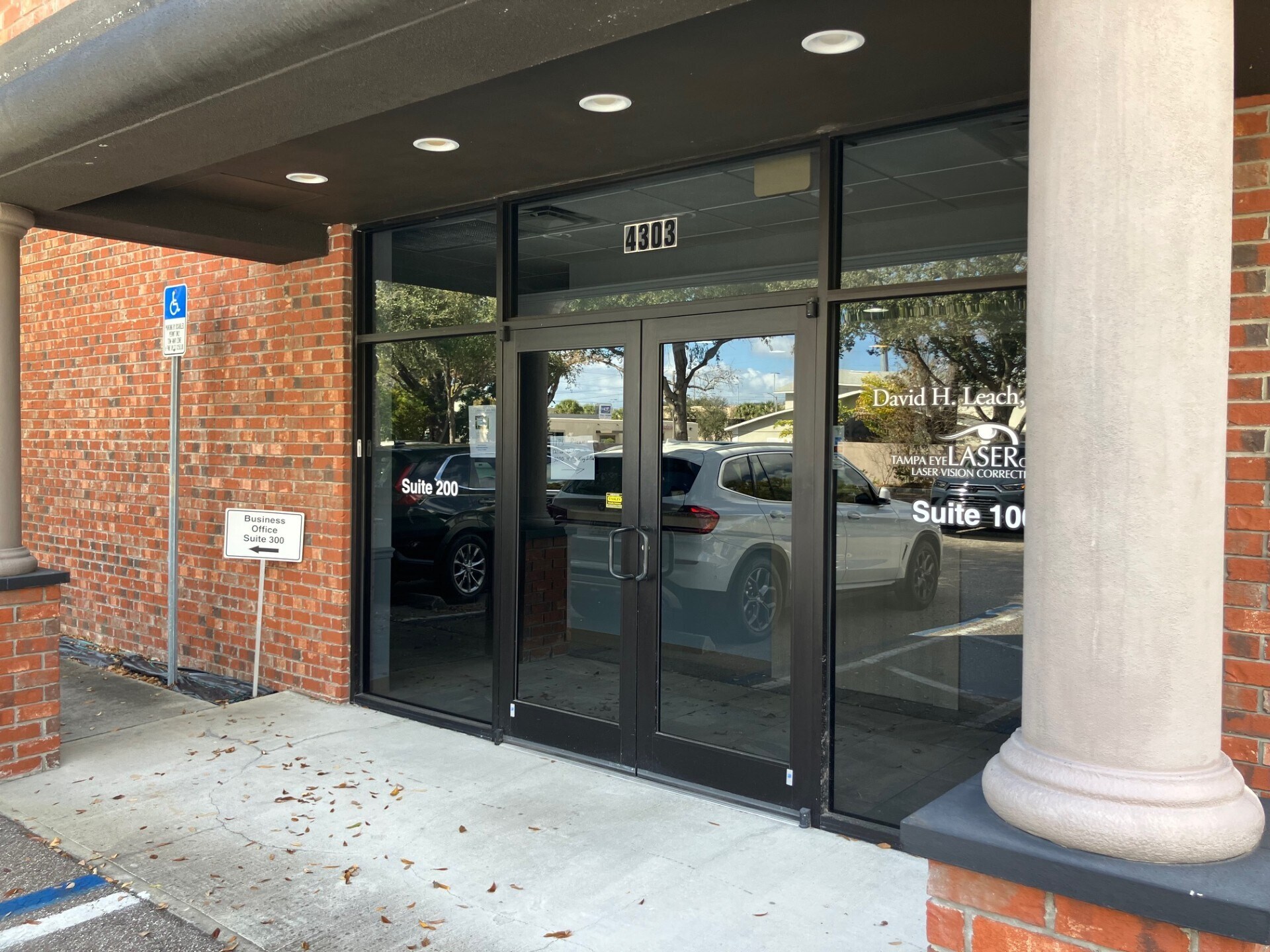 4305 N Gomez Ave, Tampa, FL for lease Primary Photo- Image 1 of 3