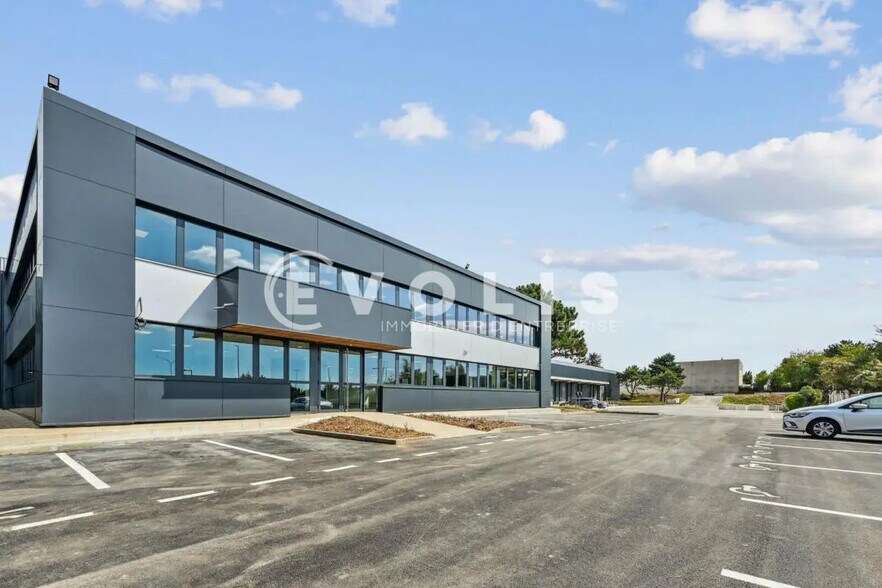 60 Rue Robert Moinon, Goussainville à louer - Photo du bâtiment - Image 2 de 28