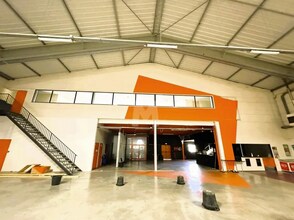 Flex in Évry for lease Interior Photo- Image 2 of 4