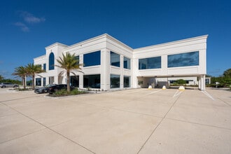 1200 Plantation Island Dr, Saint Augustine, FL for lease Interior Photo- Image 2 of 4