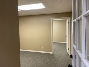 4415-4427 E 31st St, Tulsa, OK à louer Photo intérieure- Image 2 de 7