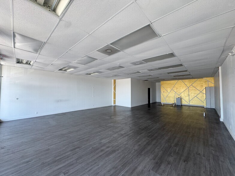 900-914 W Sunrise Blvd, Fort Lauderdale, FL for lease - Building Photo - Image 2 of 4