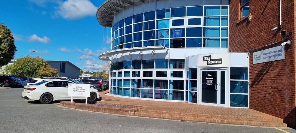 Marsh Ln, Preston à louer - Photo du bâtiment - Image 3 de 30