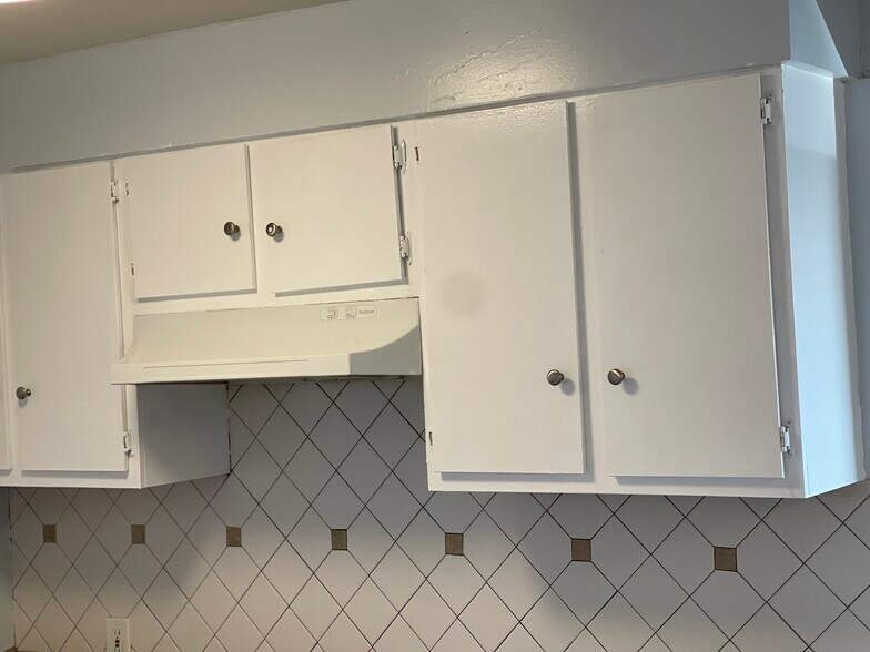 602 Karesh Ave, Pomona, CA à vendre - Photo du bâtiment - Image 2 de 5