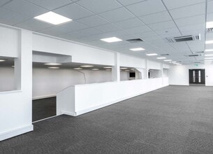 Streatham Rd, Mitcham à louer Photo intérieure- Image 2 de 5