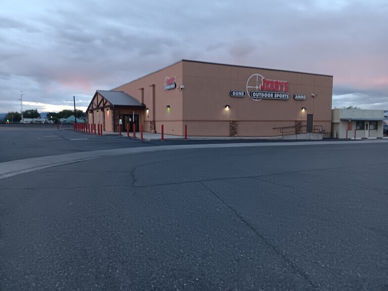 2999 North Ave, Grand Junction, CO à vendre - Photo du bâtiment - Image 2 de 4