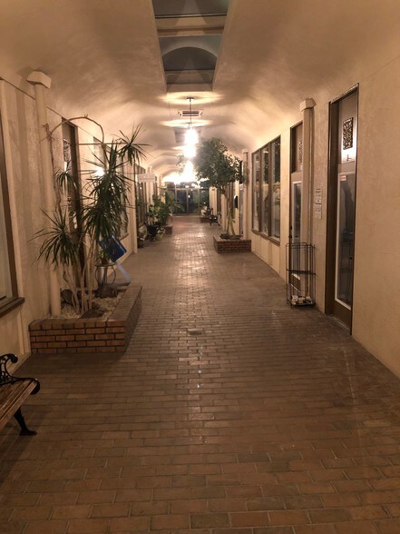 344 London Bridge Rd, Lake Havasu City, AZ à louer - Photo du bâtiment - Image 2 de 6