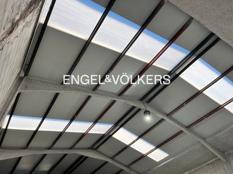 Industrial in La Llagosta, Barcelona for sale - Interior Photo - Image 3 of 3