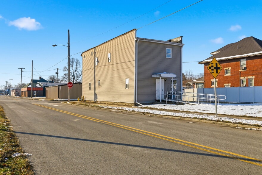 702 W 5th St, Anderson, IN for sale - Building Photo - Image 3 of 12