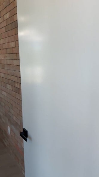 314 E 5th Ave, Owasso, OK for lease - Commercial Listing Video - Image 2 of 7