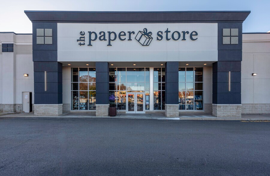 1324 Bald Hill Rd, Warwick, RI à louer - Photo du bâtiment - Image 3 de 8