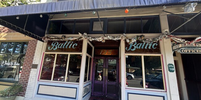 Plus de détails pour 135-139 Park Pl, Richmond, CA - Commerce de détail à louer