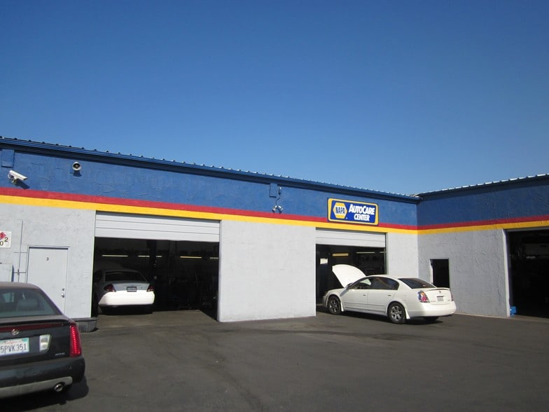 74725 Joni Dr, Palm Desert, CA for sale - Building Photo - Image 2 of 17