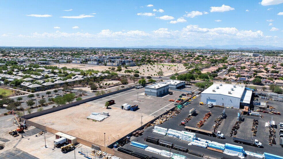 8079 W Olive Ave, Peoria, AZ à louer - Photo du bâtiment - Image 3 de 12