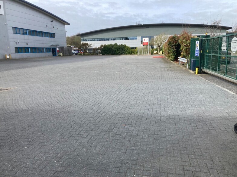 Unit 4F Bingham Rd, Sittingbourne à vendre - Photo du bâtiment - Image 2 de 6
