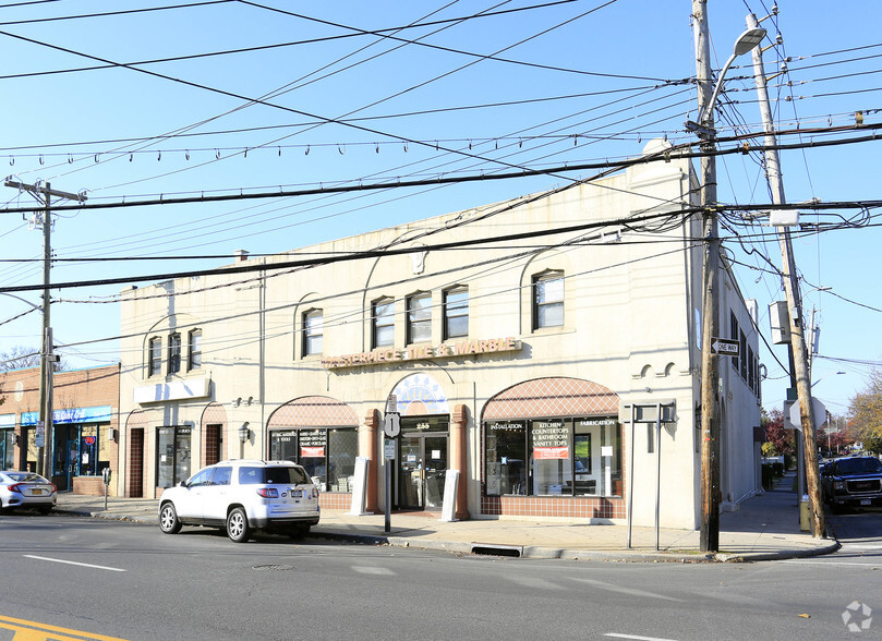 255 Main St, New Rochelle, NY à vendre - Photo principale - Image 1 de 1