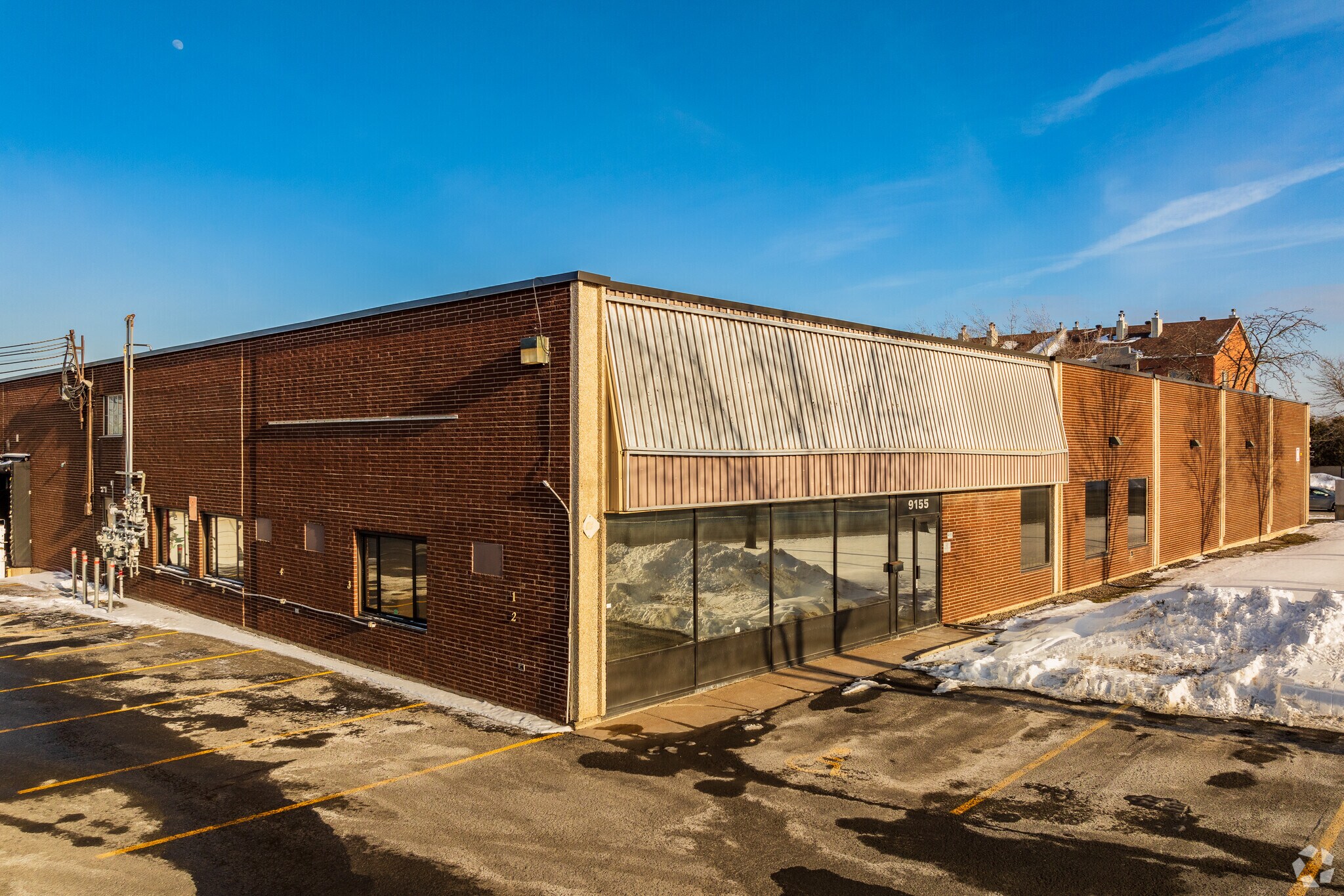 9155 Boul Langelier, Montréal, QC for lease Building Photo- Image 1 of 5