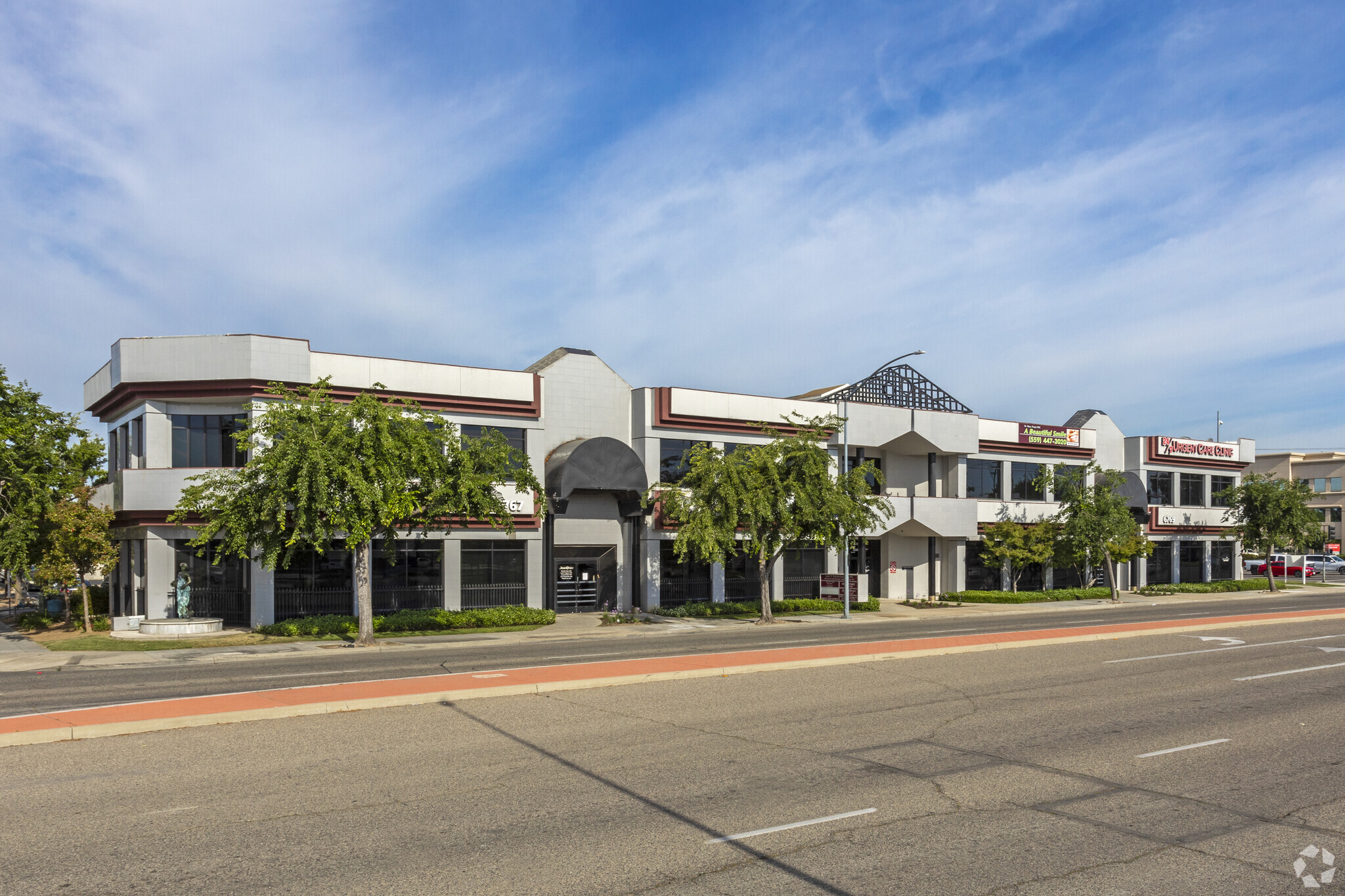 6767 N Fresno St, Fresno, CA à vendre Photo principale- Image 1 de 1