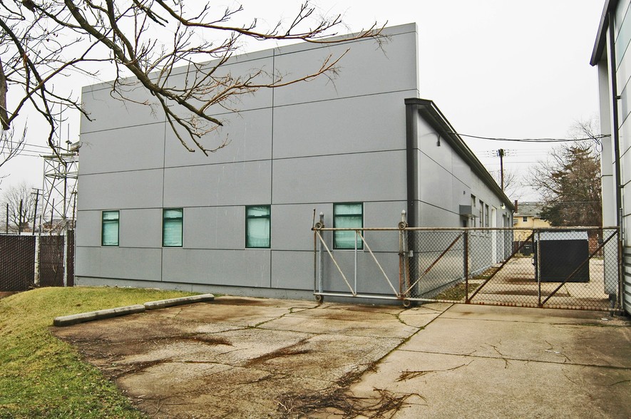 2506 S Main St, South Bend, IN for lease - Building Photo - Image 3 of 4