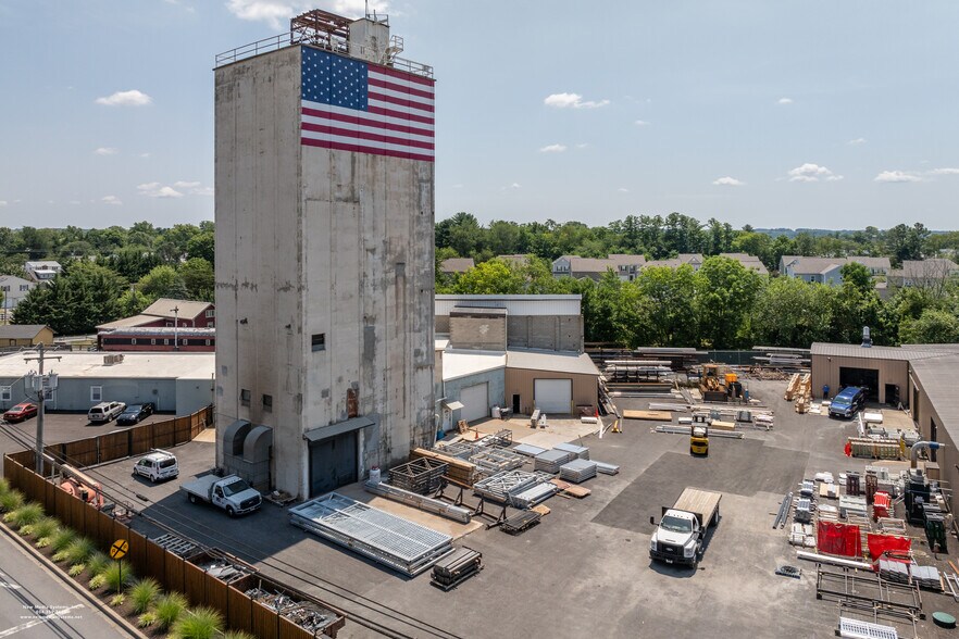 36 W Pennsylvania Ave, Walkersville, MD à vendre - Photo du bâtiment - Image 2 de 24