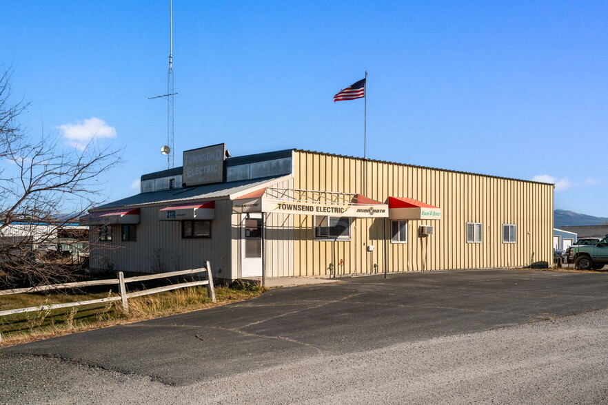 7819 US Highway 287, Townsend, MT for sale - Primary Photo - Image 1 of 12