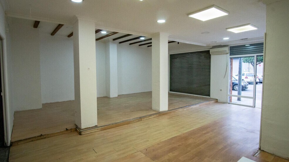 Retail in Petrer, Alicante for sale - Interior Photo - Image 2 of 6