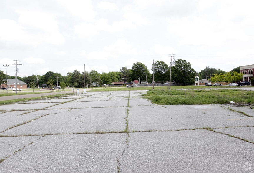 3006 I-55 Service Rd, Marion, AR for lease - Building Photo - Image 2 of 4