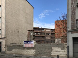 Plus de détails pour Calle Eduardo Marquina, 21, Ávila - Terrain à vendre