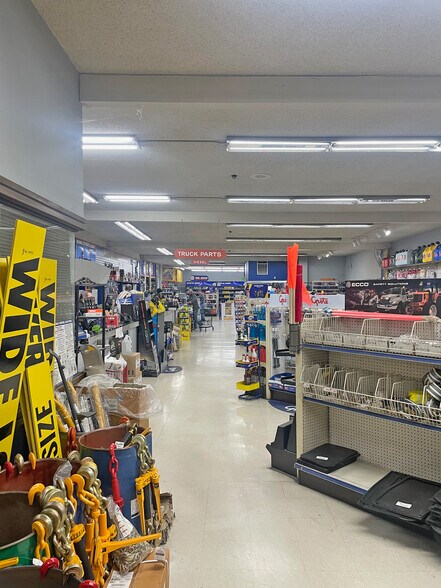 1100-1110 Santa Rosa Ave, Santa Rosa, CA à vendre - Photo intérieure - Image 3 de 4