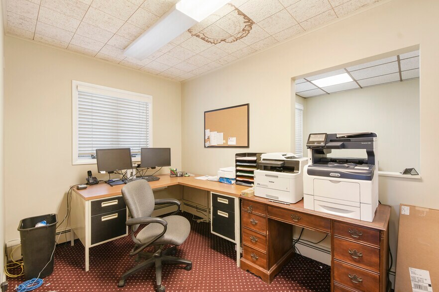 105 Gleneida Ave, Carmel, NY à vendre - Photo intérieure - Image 2 de 94