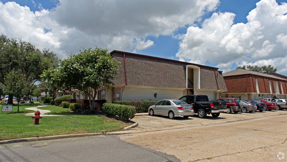 1901 Lafayette St, Gretna, LA for sale - Building Photo - Image 2 of 71