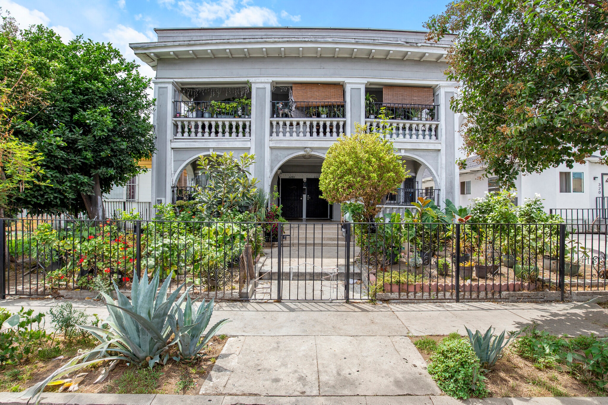 326 E 35th St, Los Angeles, CA for sale Primary Photo- Image 1 of 7