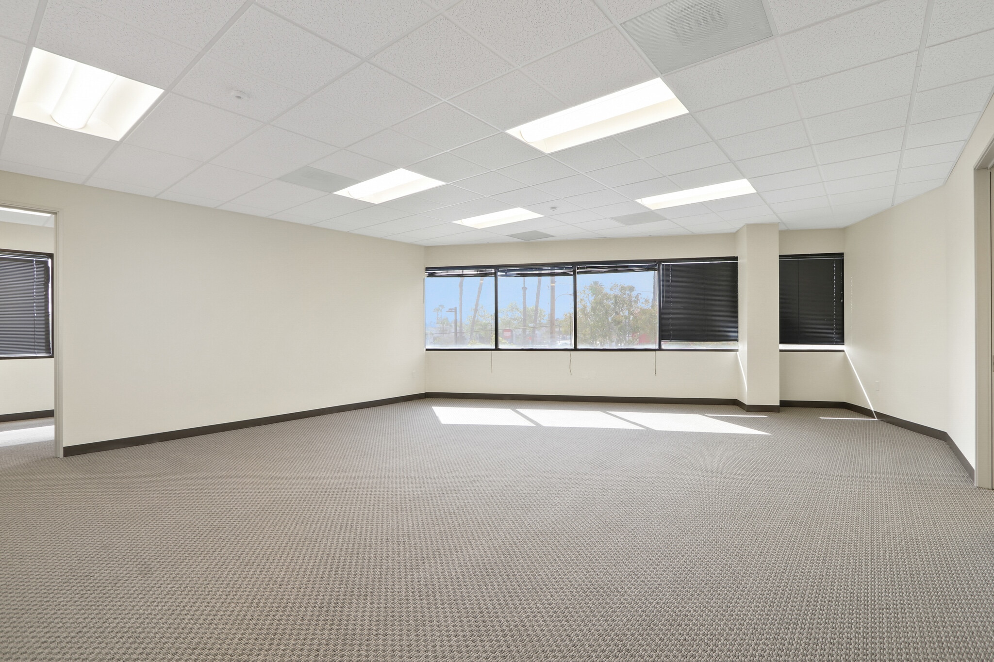 1520 Nutmeg Pl, Costa Mesa, CA for lease Interior Photo- Image 1 of 1