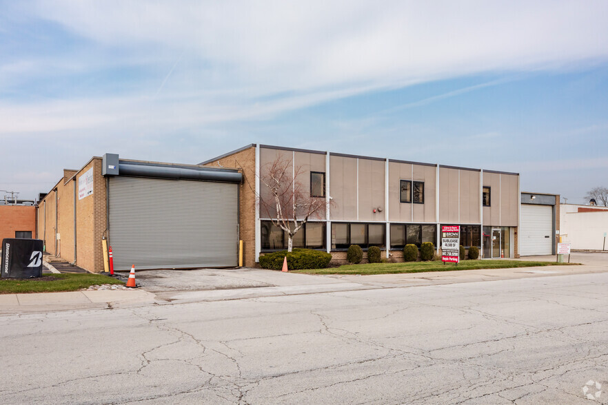 2450 Lunt Ave, Elk Grove Village, IL for sale - Building Photo - Image 1 of 1