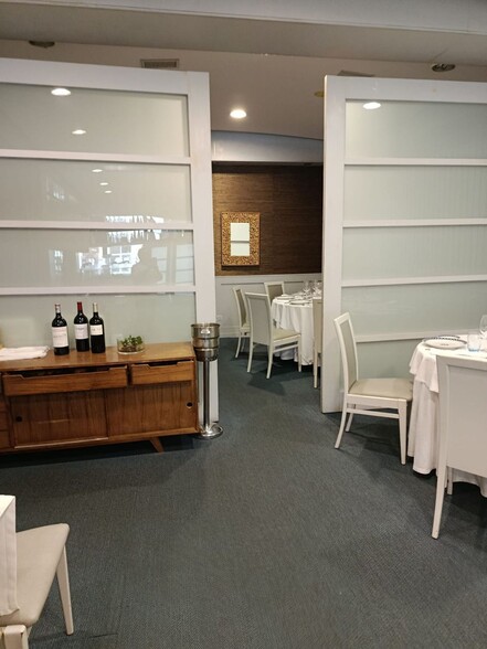 Retail in Vigo, Pontevedra for lease - Interior Photo - Image 2 of 17