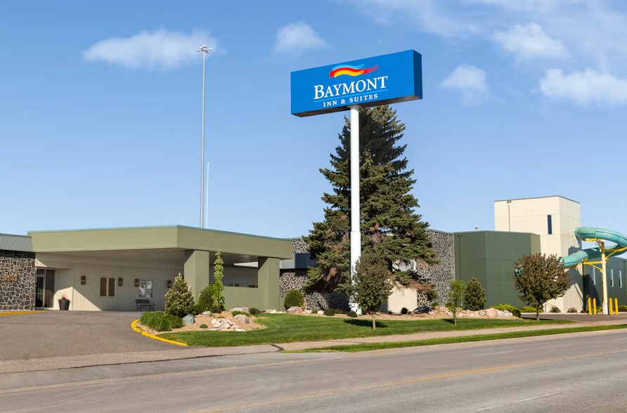 North Dakota Hotel Portfolio portefeuille de 5 propriétés à vendre sur LoopNet.ca - Photo du bâtiment - Image 3 de 4