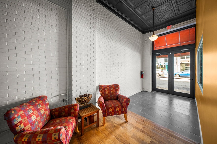 3024 Locust St, Saint Louis, MO for sale - Building Photo - Image 3 of 27
