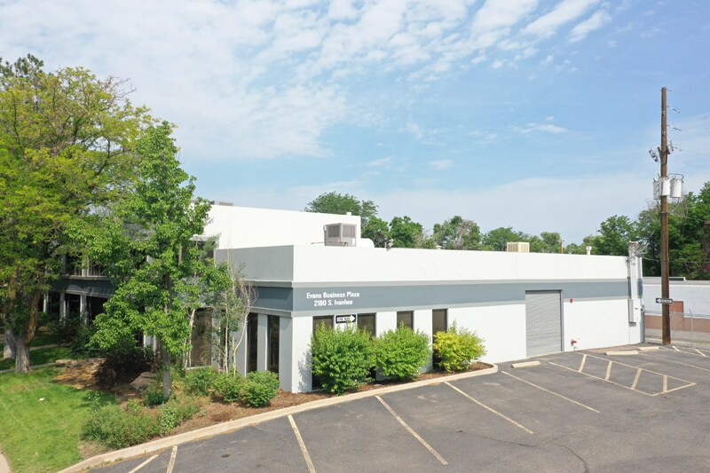 2180 S Ivanhoe St, Denver, CO à vendre - Photo du bâtiment - Image 3 de 10