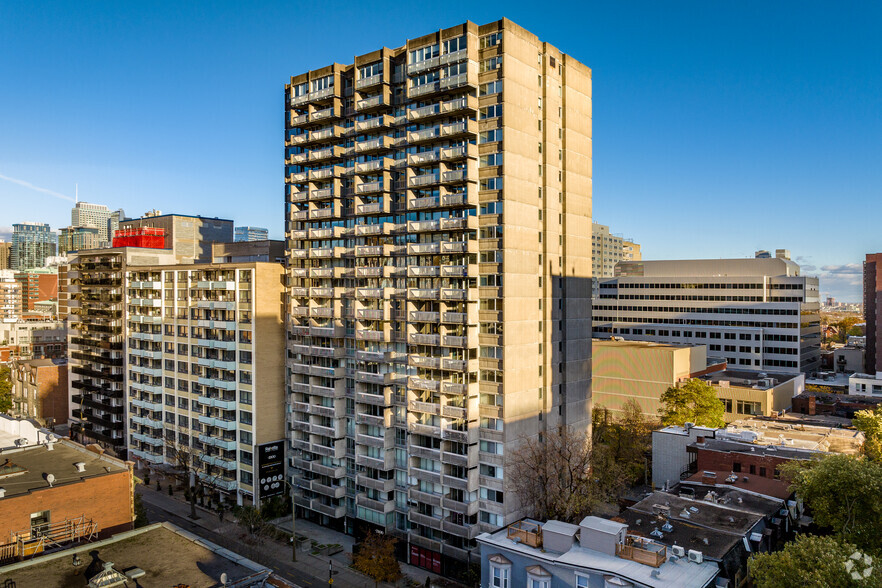 2100 Boul de Maisonneuve O, Montréal, QC à louer - Photo du bâtiment - Image 3 de 6