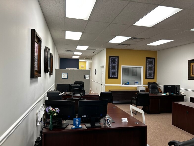 2200-2228 US Highway 9, Howell, NJ for lease - Building Photo - Image 3 of 10