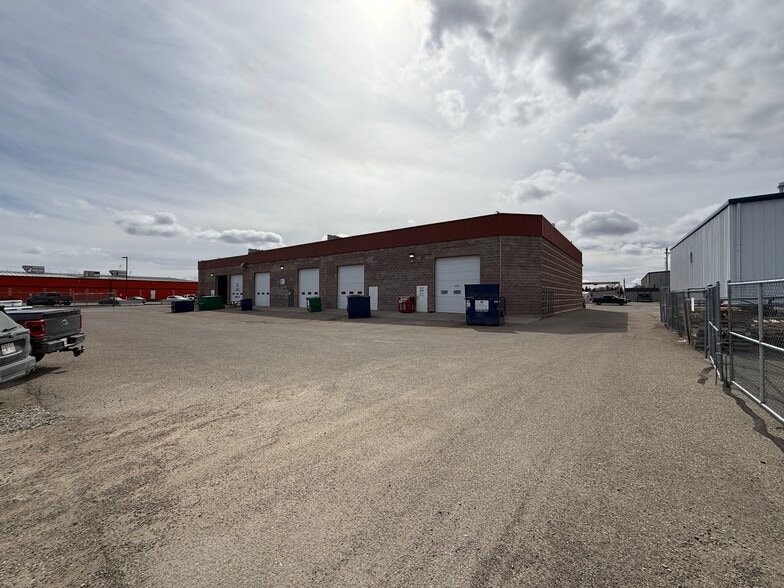 2843 2 Av N, Lethbridge, AB for lease - Building Photo - Image 3 of 14